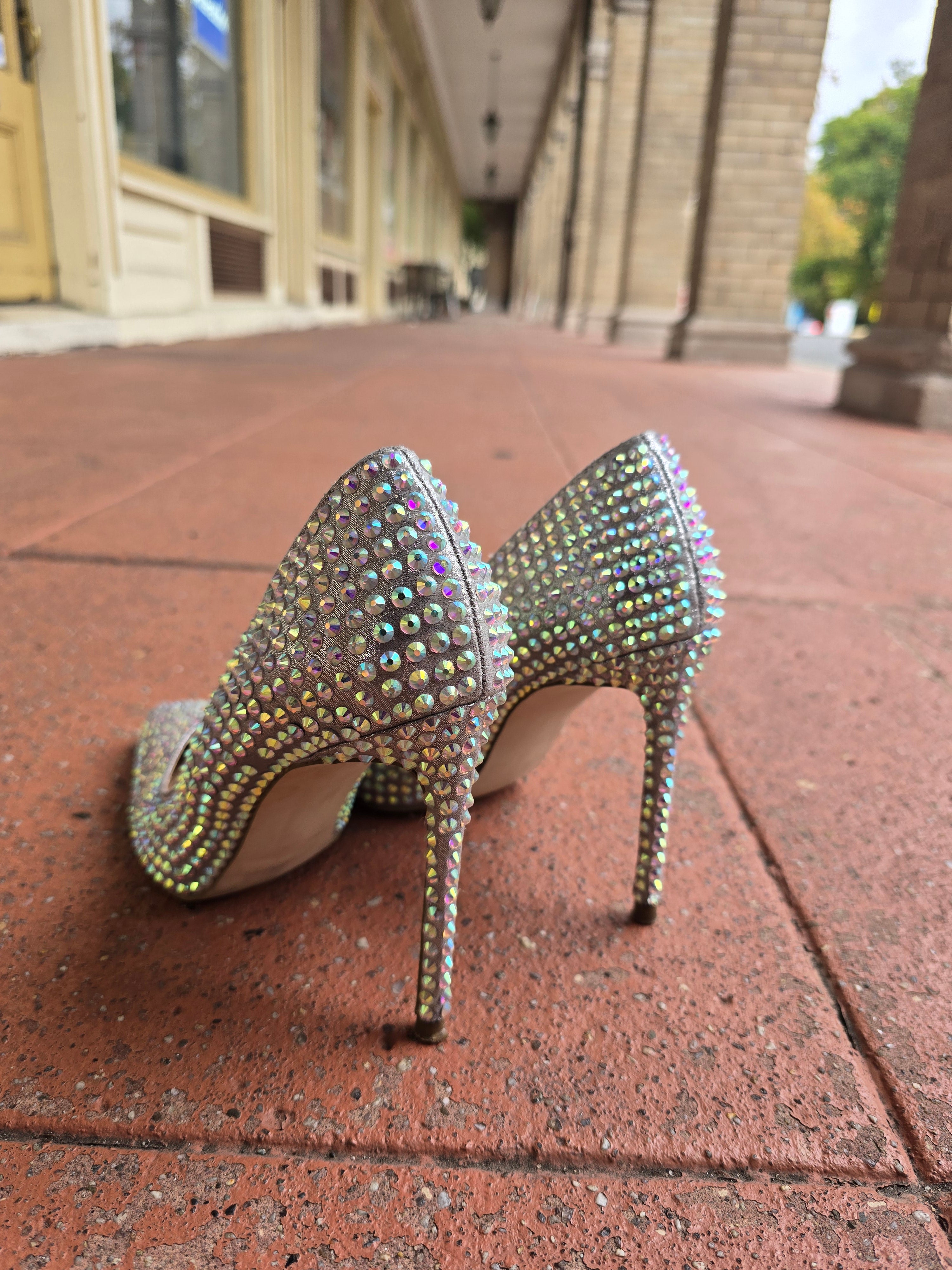 Steve Madden - Vala Rhinestone Pump
