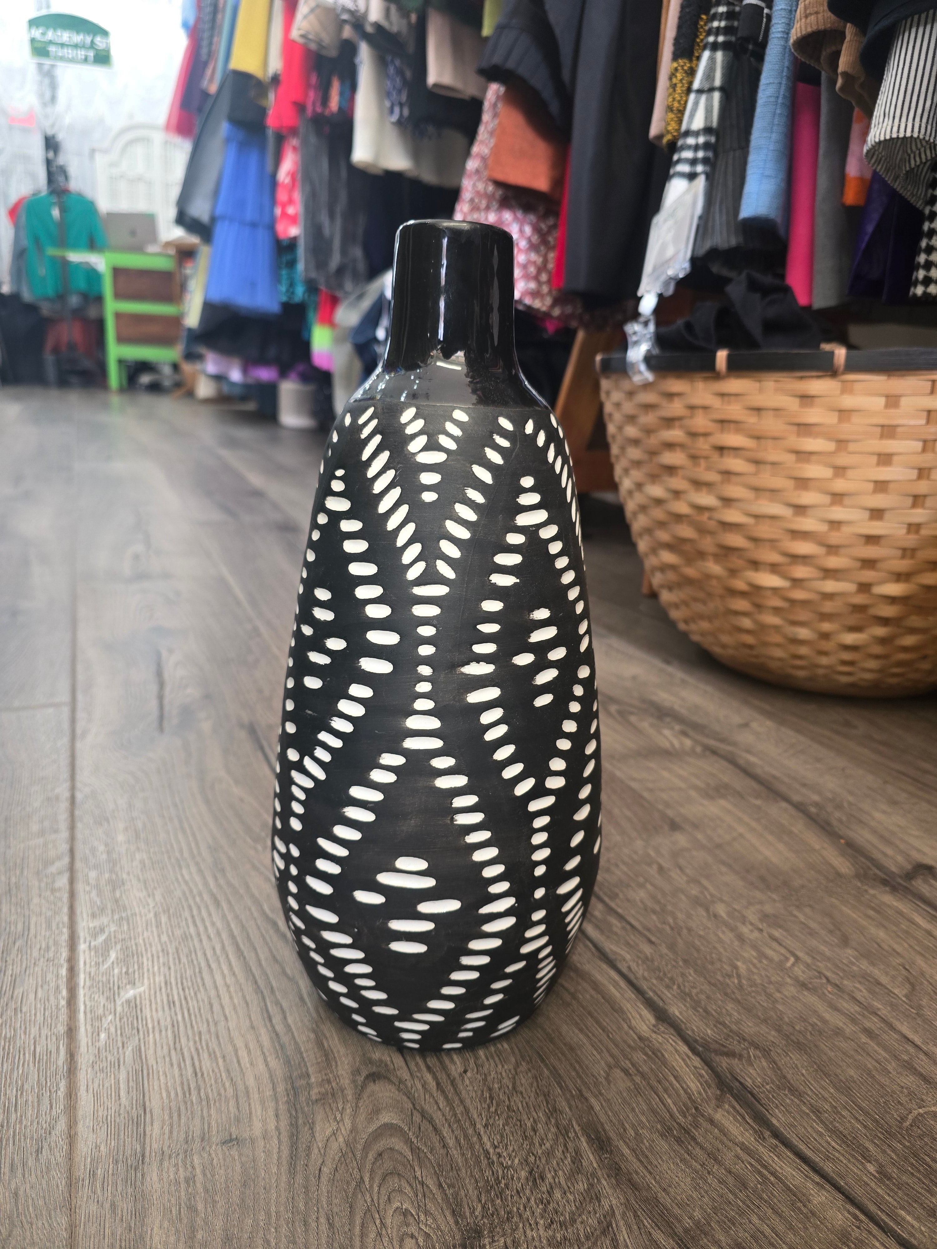 Black & White Hand-Patterned Ceramic Vase – Modern Boho Decor
